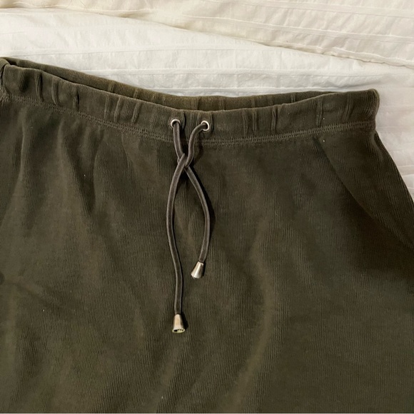 Maxi Green Sweater Material Skirt with Ties - Picture 3 of 4